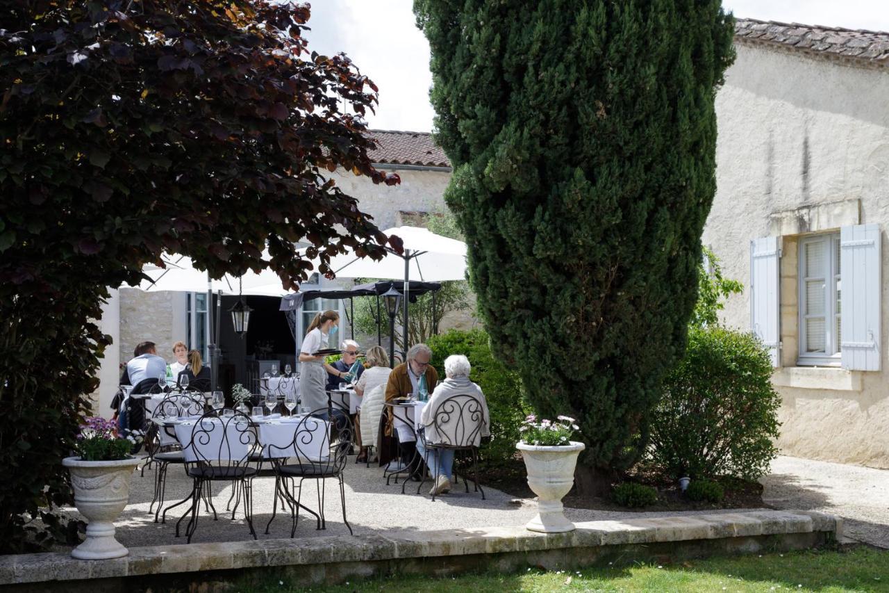 Chateau Hotel Edward 1Er Monpazier Exterior foto